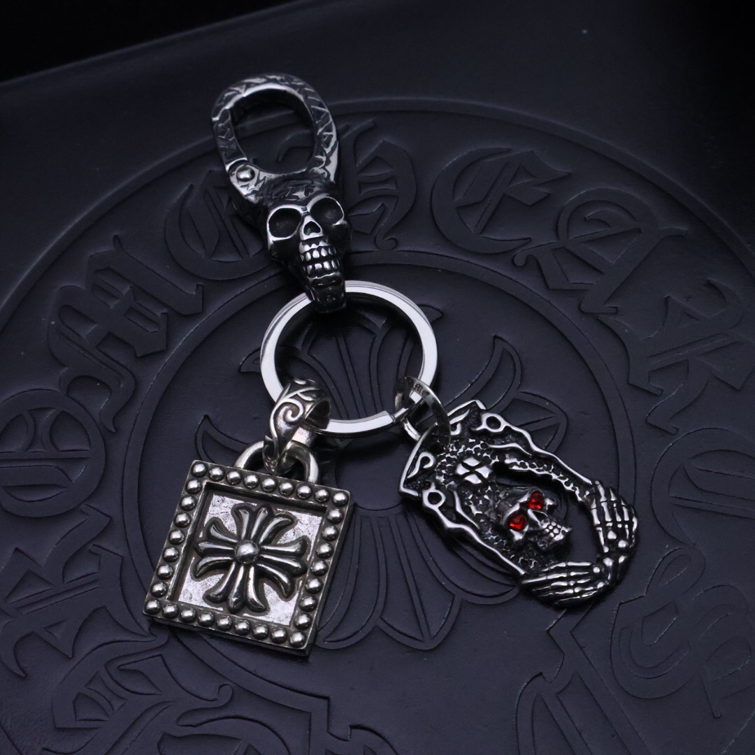 クロムハーツ「Chrome Hearts」キーホルダー＆バッグチャーム - トレンドシンボル