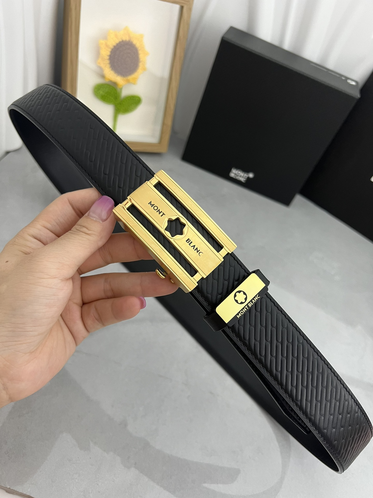 【厳選在庫】Montblanc ビジネスマン正装ベルト「全長約 100cm」
