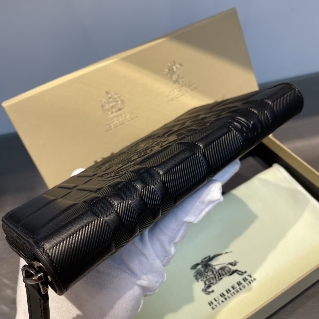 バーバリー「Burberry」メンズ シングルジップ スモール ウォレット