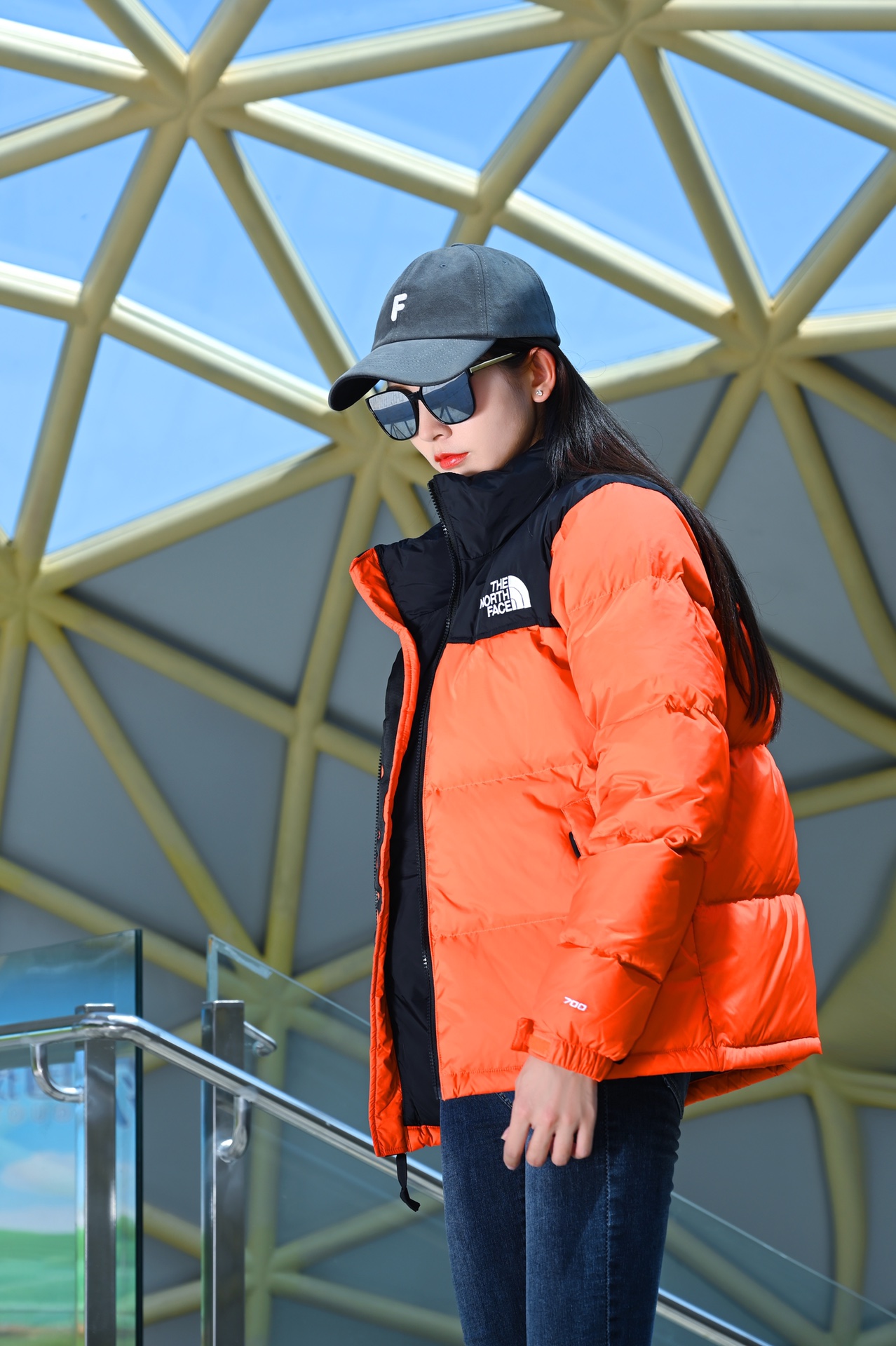 ザ・ノースフェイス Nuptse  クラシックなレディースショートダウンジャケット