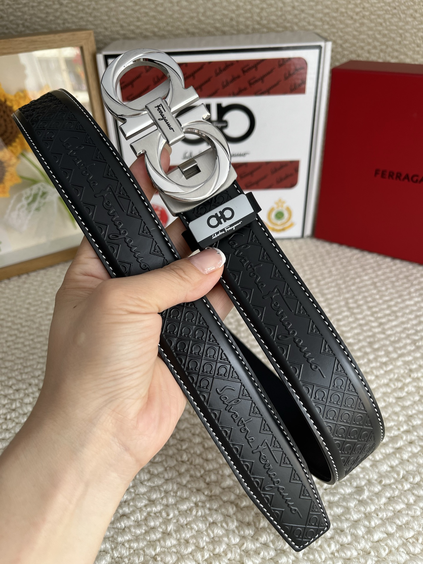 【新規倉庫入り】Salvatore Ferragamo 職人仕上げ高級ベルト「全長約 100cm」