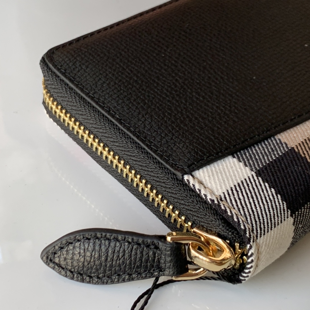 バーバリー「Burberry」Houseチェック & 粒革 ジップ ウォレット