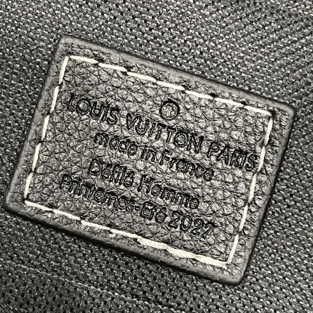 ルイ・ヴィトン「Louis Vuitton」新作 Trio メッセンジャーバッグ