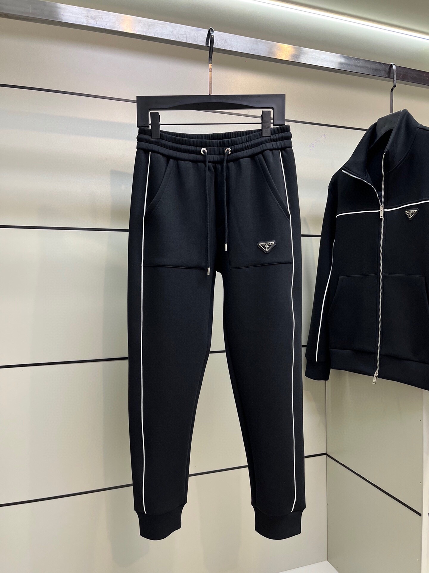 プラダ「Prada」メンズ  カジュアルスポーツセット