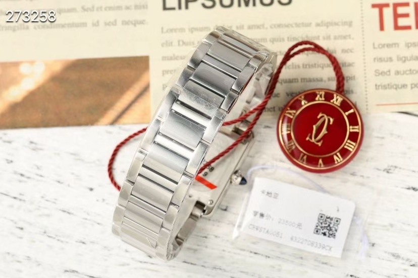 カルティエ［Cartier］タンク マスト ソーラービート ウォッチ 29.5mm x 22mm