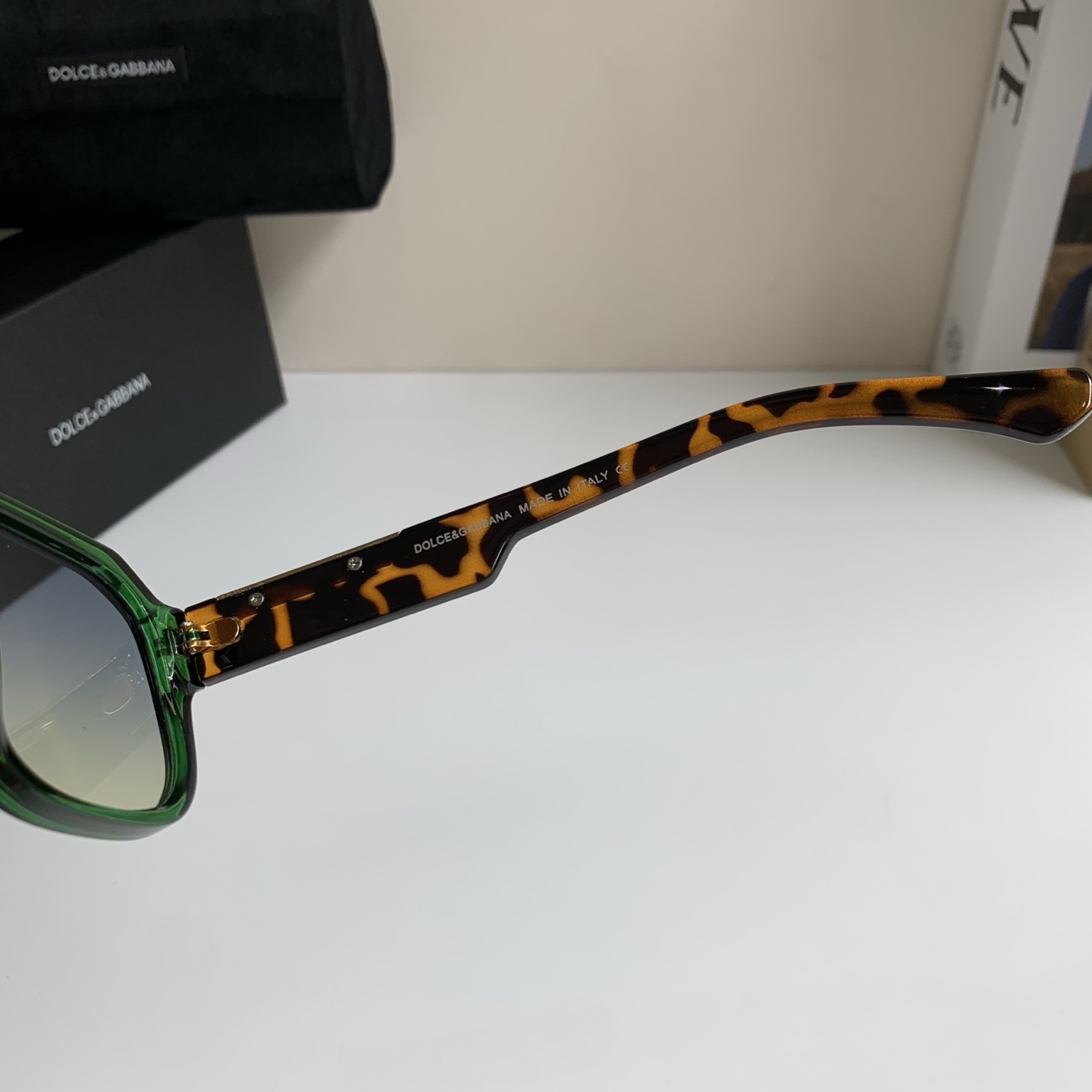【希少入荷】D&G ドルチェアンドガッバーナ トレンドサングラス「カジュアル通勤用」