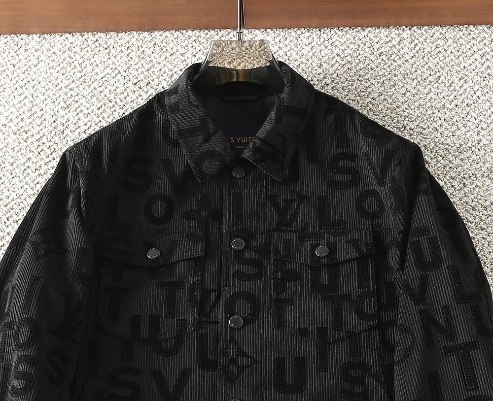 ルイ・ヴィトン「Louis Vuitton」秋冬コレクション クイルテッド ジャケット