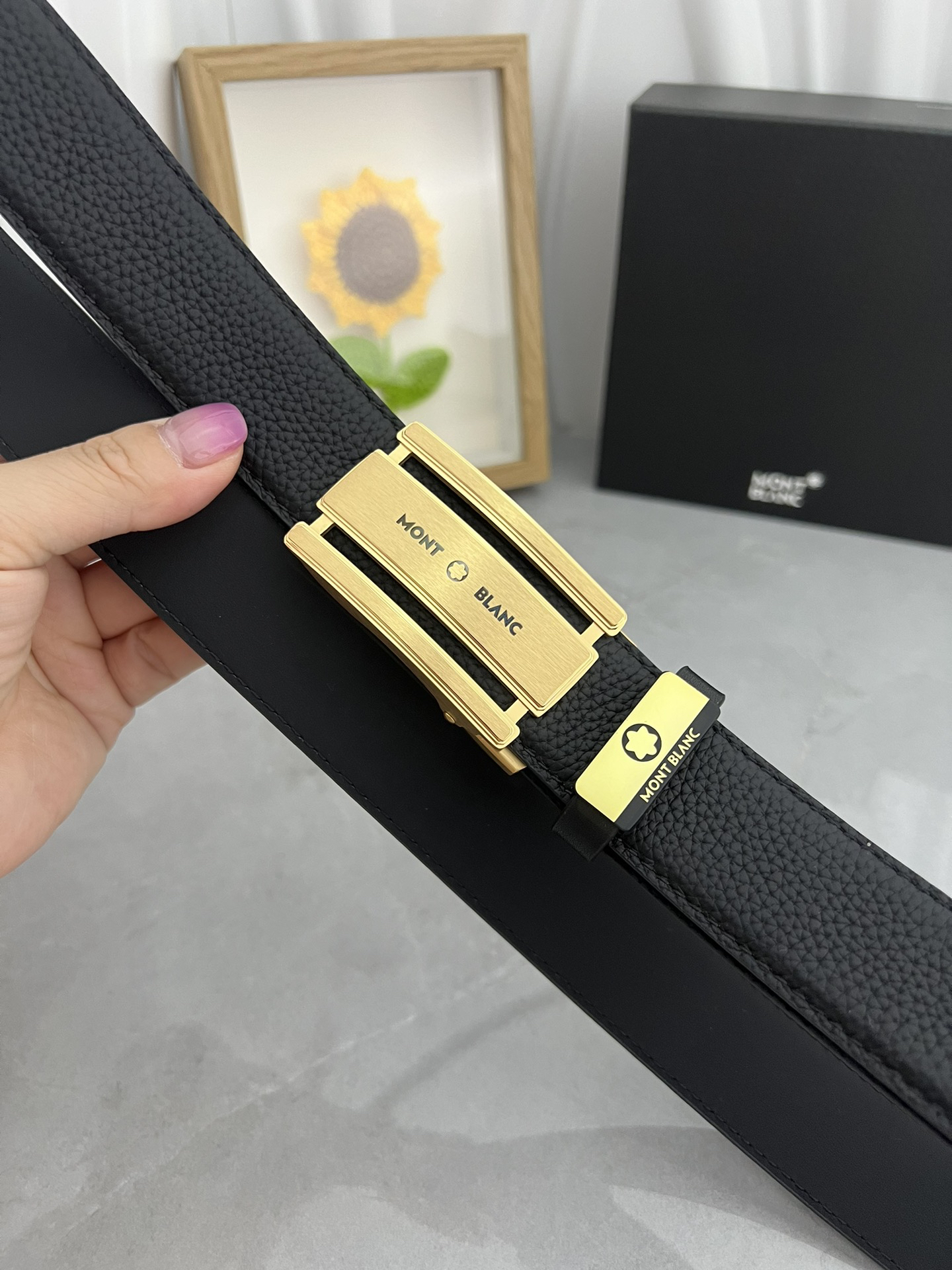 【厳選在庫】Montblanc ビジネスマン正装ベルト「全長約 100cm」