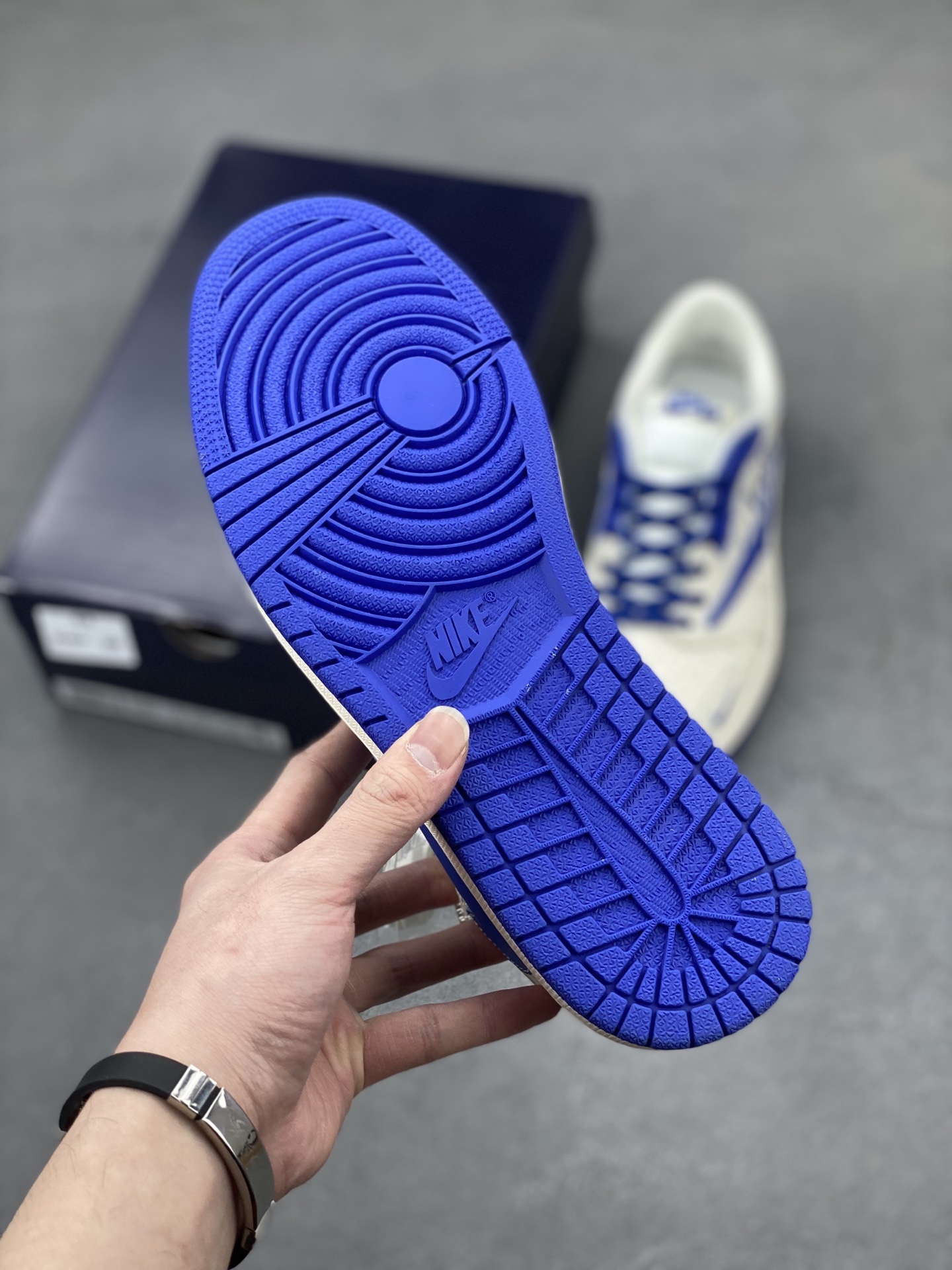 ナイキ「Nike」ク ロー カジュアルスニーカー