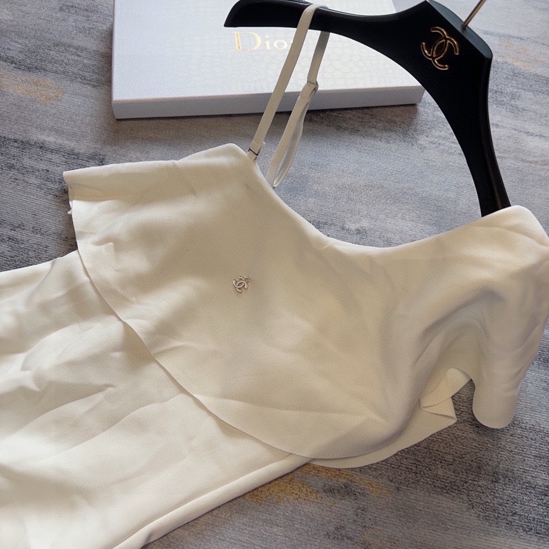 エルメス「Hermès」ワンピース水着「2025夏季限定・人気プレミアムスイム登場！」