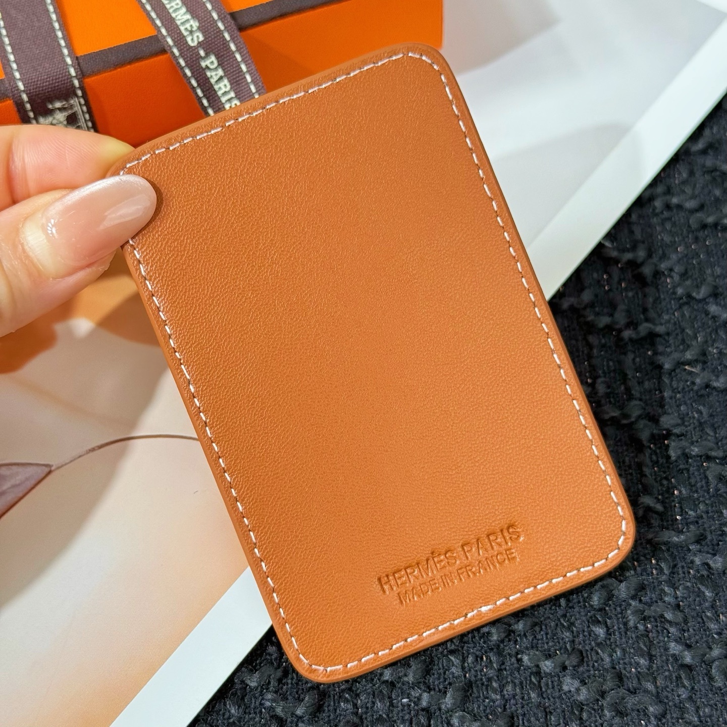 【限定新入荷】エルメス Cheval MagSafe 本革カードケース「12 シリーズ以降全 iPhone 対応」