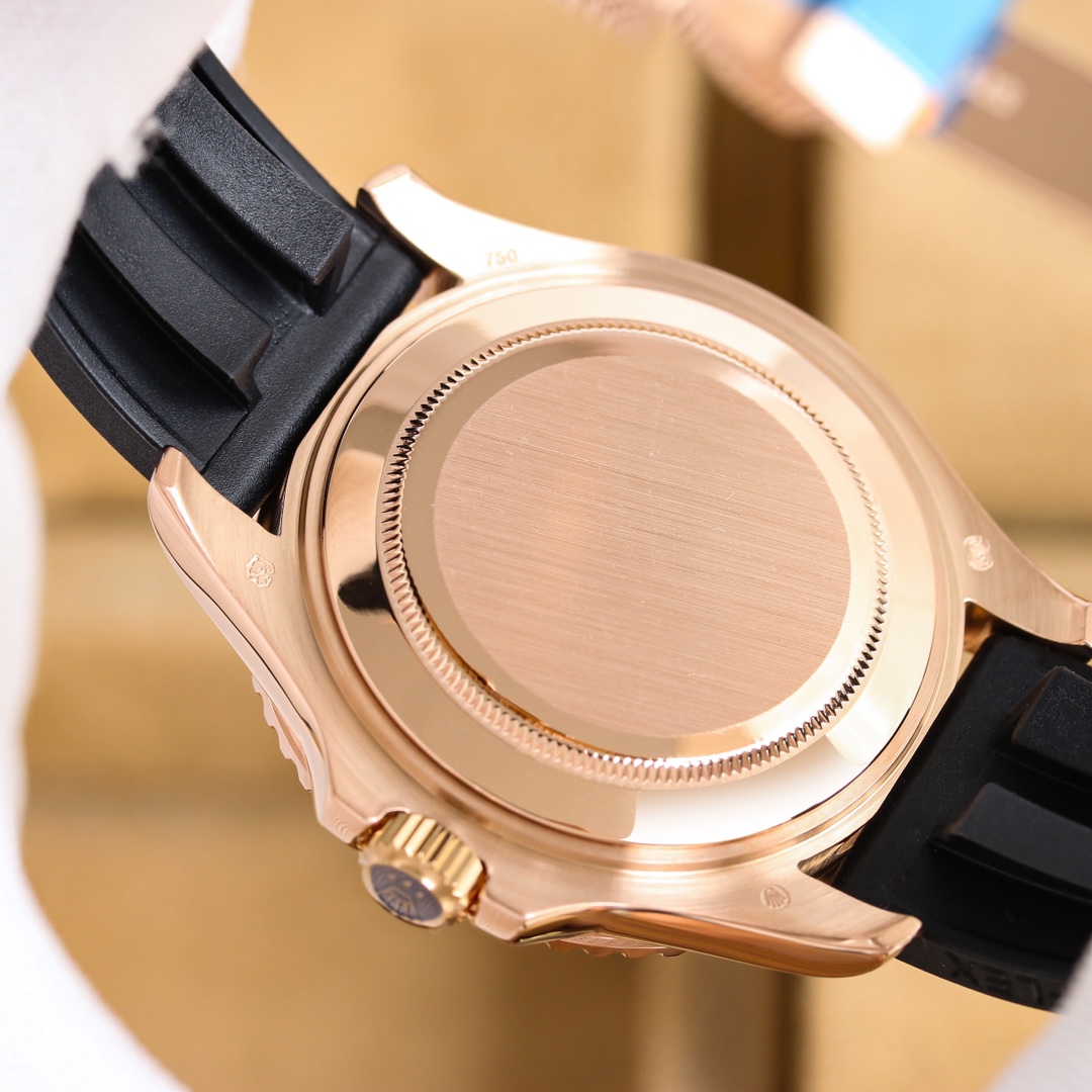 ロレックス［Rolex］ヨットマスター シリーズ 超強アイスブルー夜光モデル — 航海の闇を照らす究極の輝き