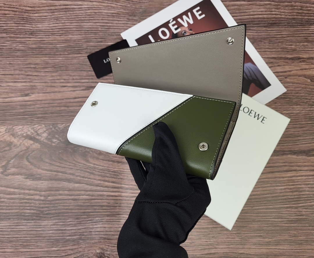 ロエベ「LOEWE」アナグラム コンティネンタル ウォレット 5色