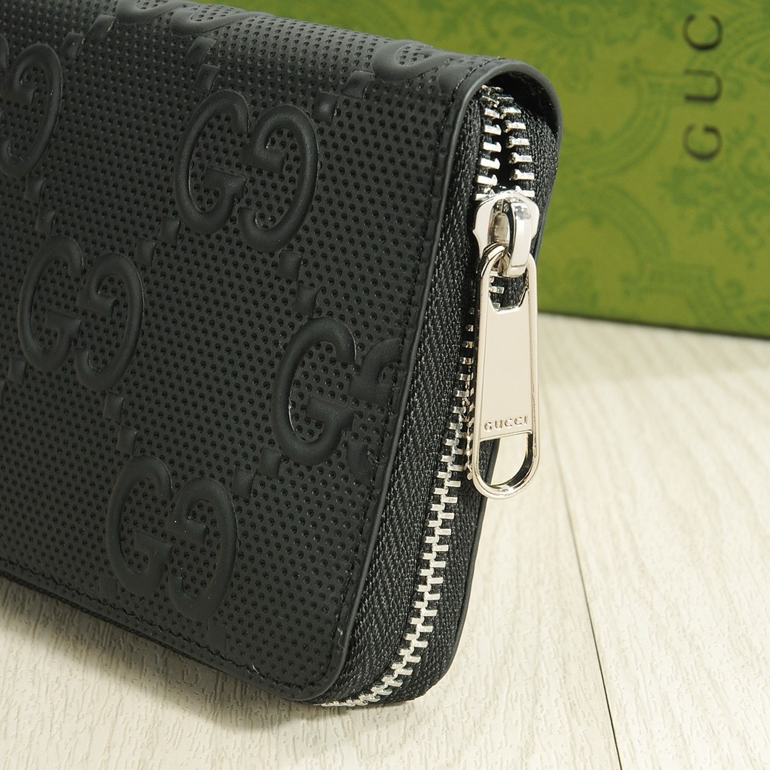 グッチ「Gucci」シグネチャー レザー ウェブ ジップアラウンドウォレット