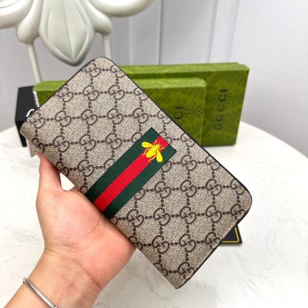 グッチ「Gucci」シグネチャー レザー ウェブ ジップアラウンドウォレット