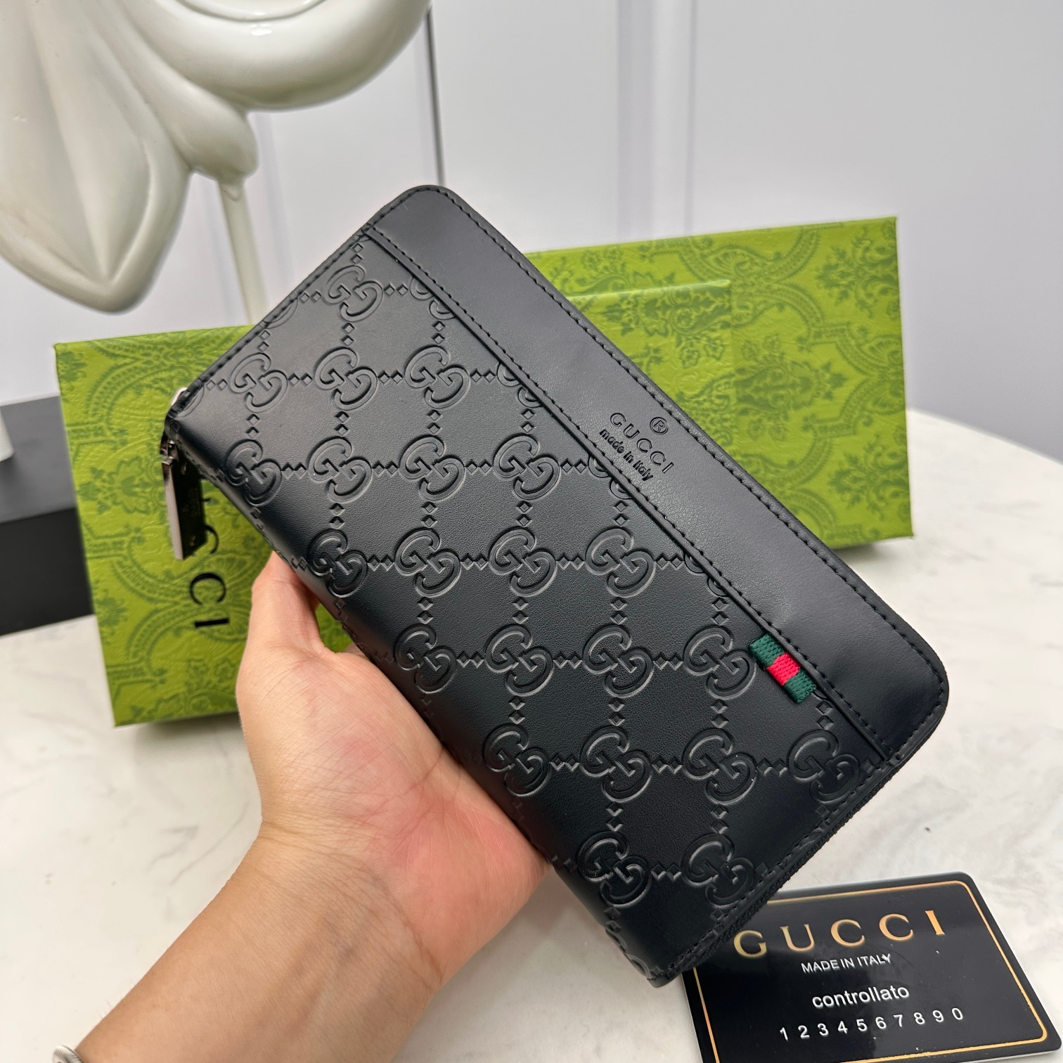 グッチ「Gucci」シグネチャー レザー ウェブ ジップアラウンドウォレット