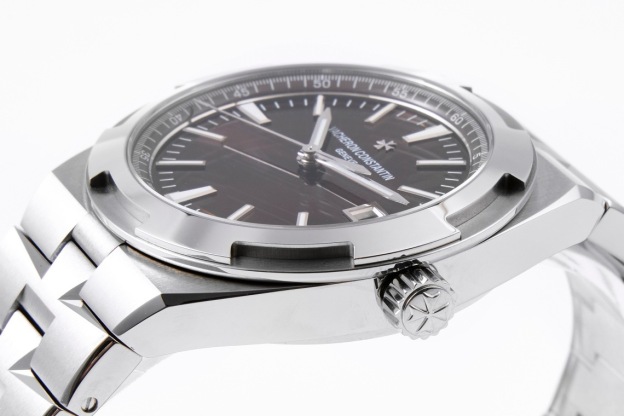 ヴァシュロン コンスタンタン「Vacheron Constantin」オーヴァーシーズ メンズウォッチ41MM