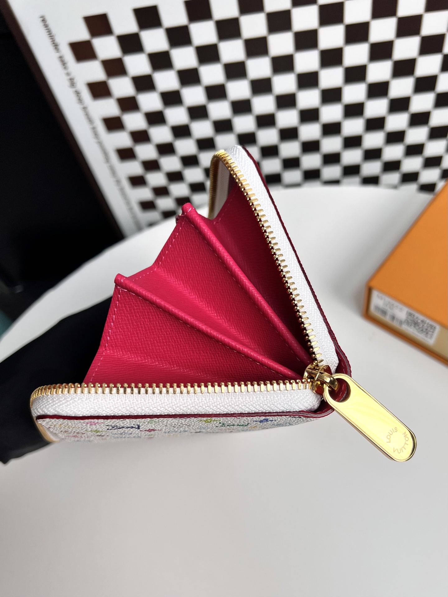 ルイ・ヴィトン「Louis Vuitton」LV × TM ジッピー･ウォレット