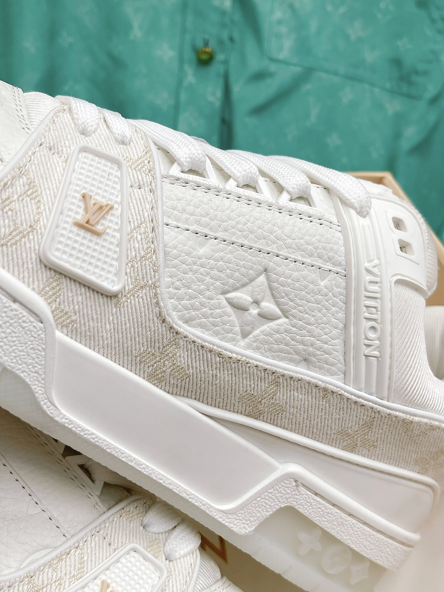 ルイ・ヴィトン「Louis Vuitton」LV トレイナー スニーカー