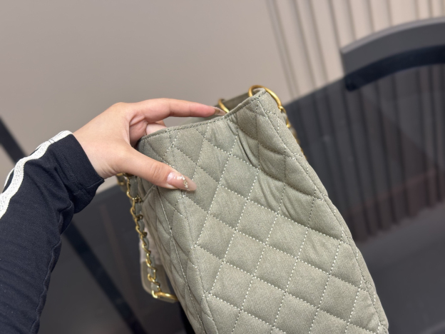 シャネル「Chanel」‌GST ラムスキン ショルダーバッグ