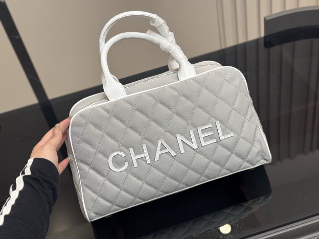 シャネル「Chanel」‌ デニム ボウリングバッグ