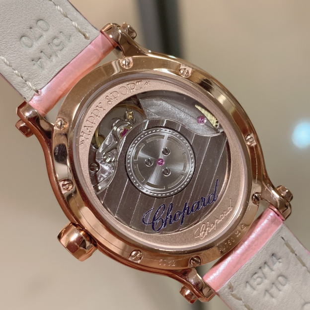 ショパール「Chopard」ハッピースポーツ オーバル レディースウォッチ36MM