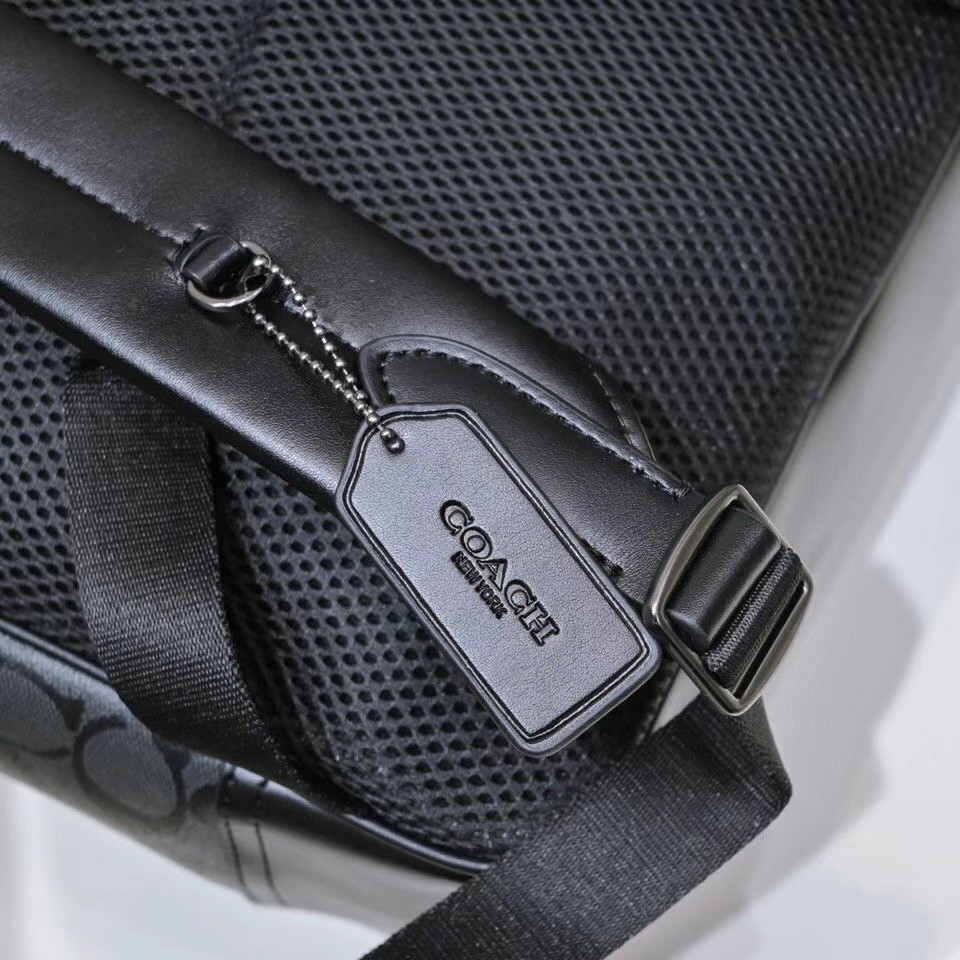 コーチ「Coach」 VARSITY GRAHAM クラシック シグネチャー キャンバス バックパック