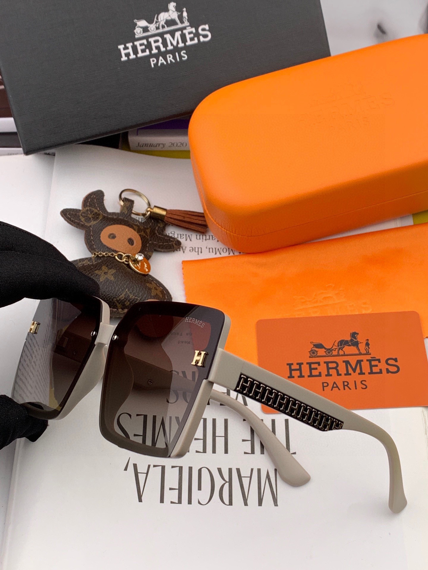 エルメス「Hermès」クラシック オーバーサイズ サングラス