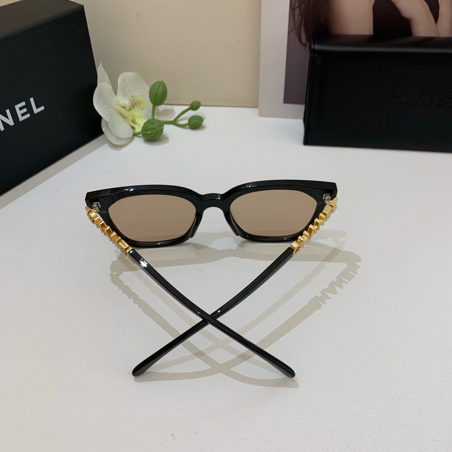 シャネル「Chanel」クルーズコレクション レトロ サングラス