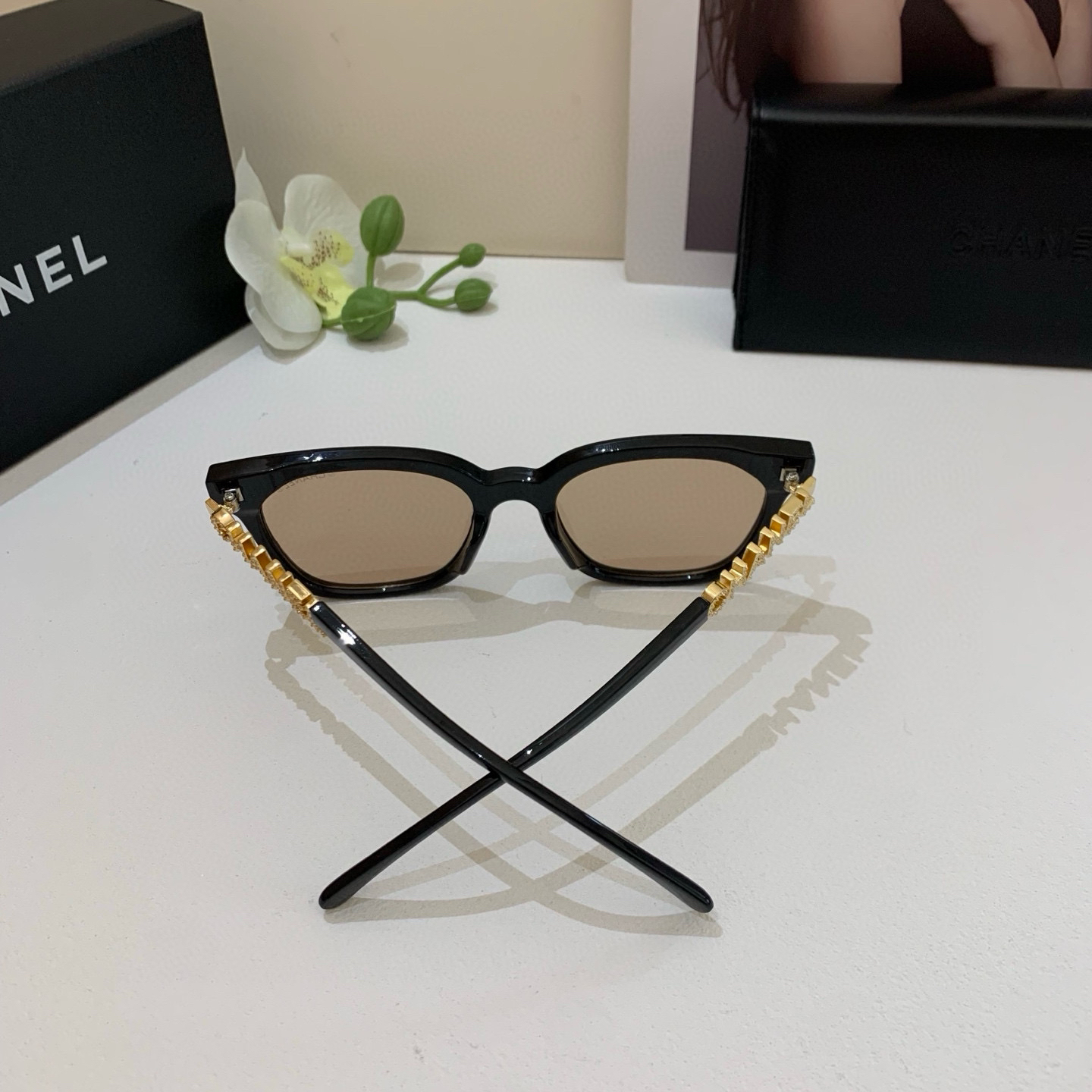 シャネル「Chanel」クルーズコレクション レトロ サングラス