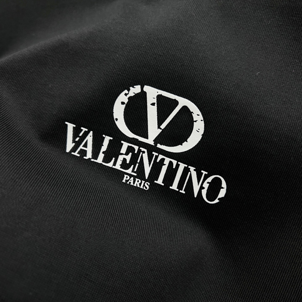 ヴァレンティノ「Valentino」最新半袖クルーネックTシャツ