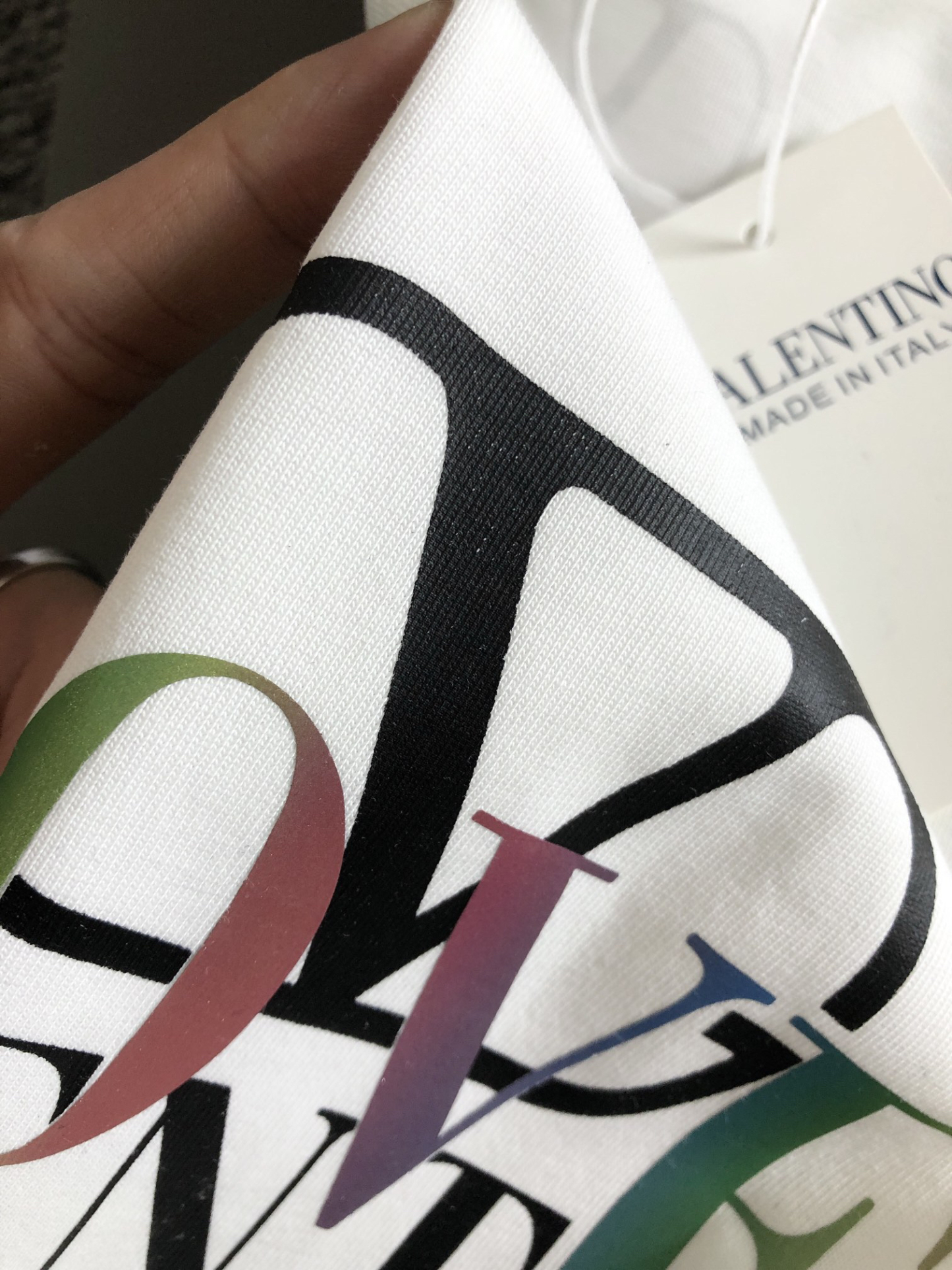 ヴァレンティノ「Valentino」2025最新プリント半袖