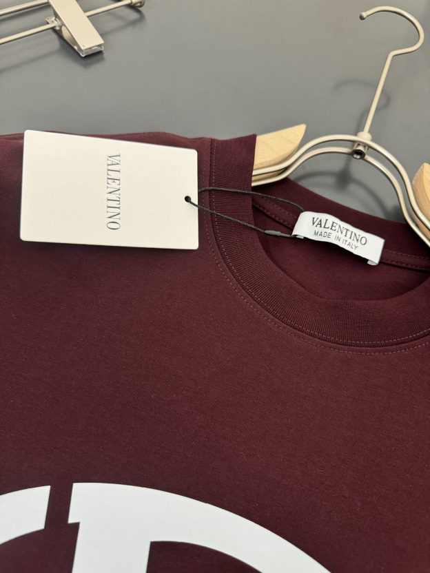 ヴァレンティノ「Valentino」‌2025 サマーコレクション ラウンドネック プリント ショートスリーブTシャツ