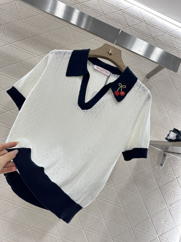 ヴァレンティノ「Valentino」チェリーニット開襟半袖