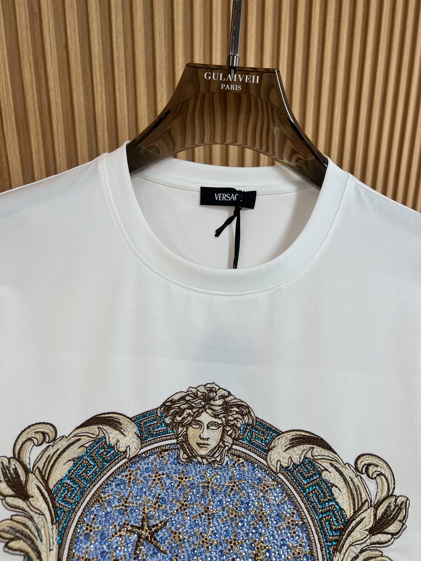 ヴェルサーチ「Versace」メドゥーサ1978 スワロフスキー刺繍Tシャツ