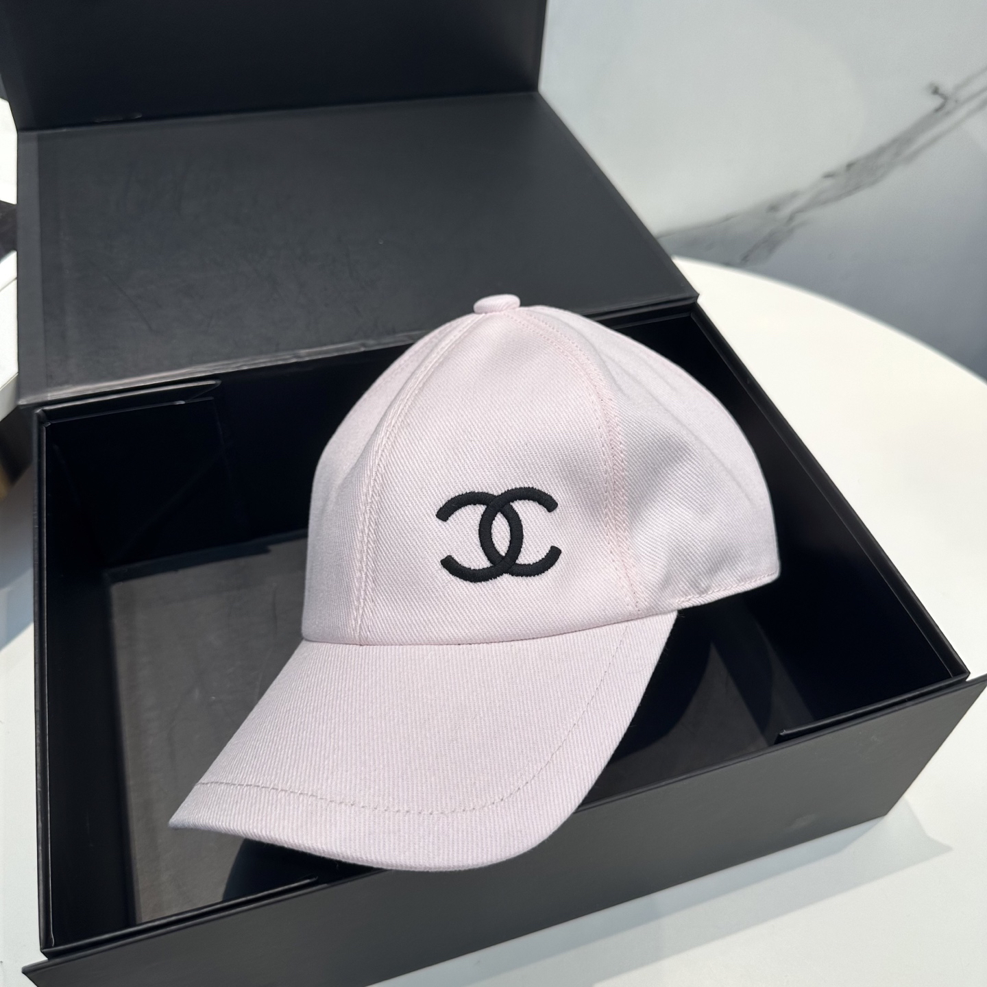 シャネル「Chanel」リバーシブル エンブロイダリー バケットハット