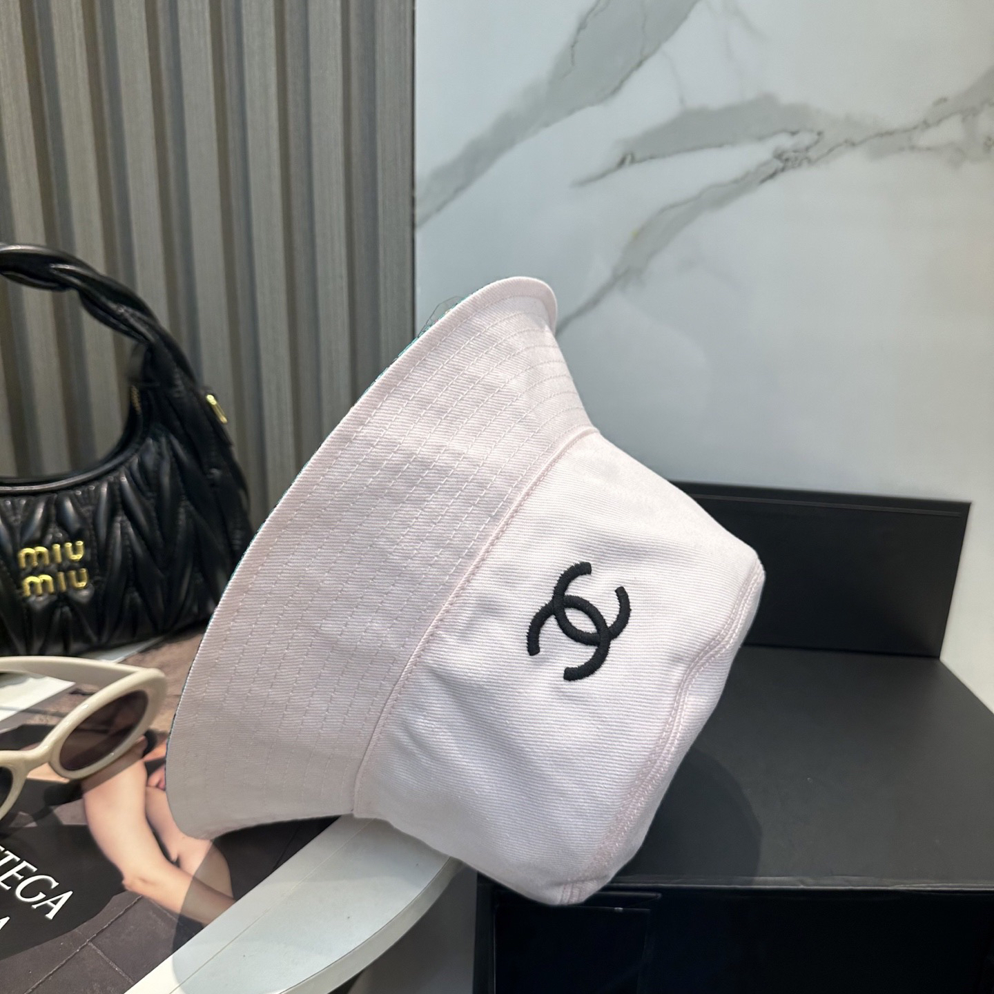 シャネル「Chanel」リバーシブル エンブロイダリー バケットハット