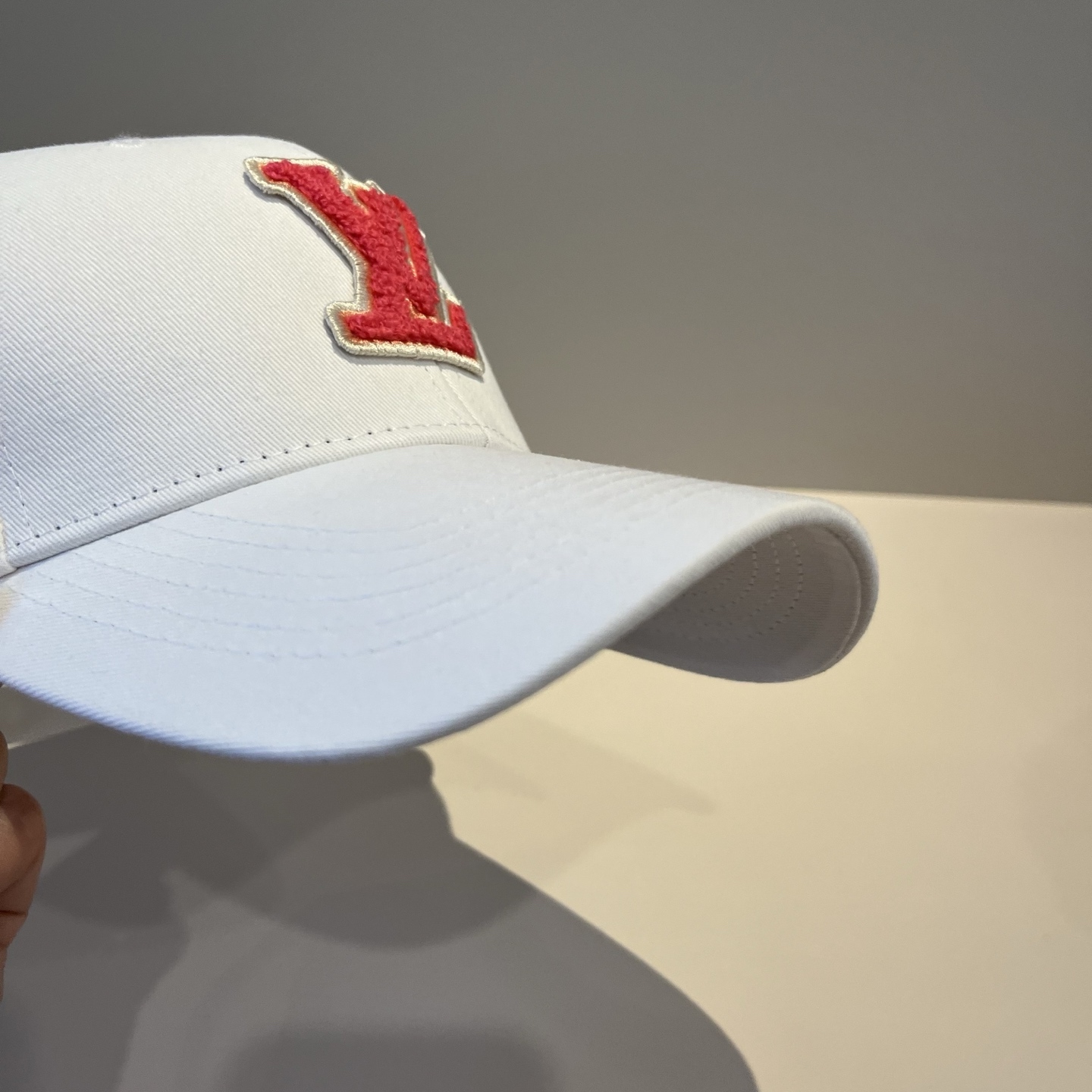 ルイ・ヴィトン「Louis Vuitton」Signature ベースボールキャップ