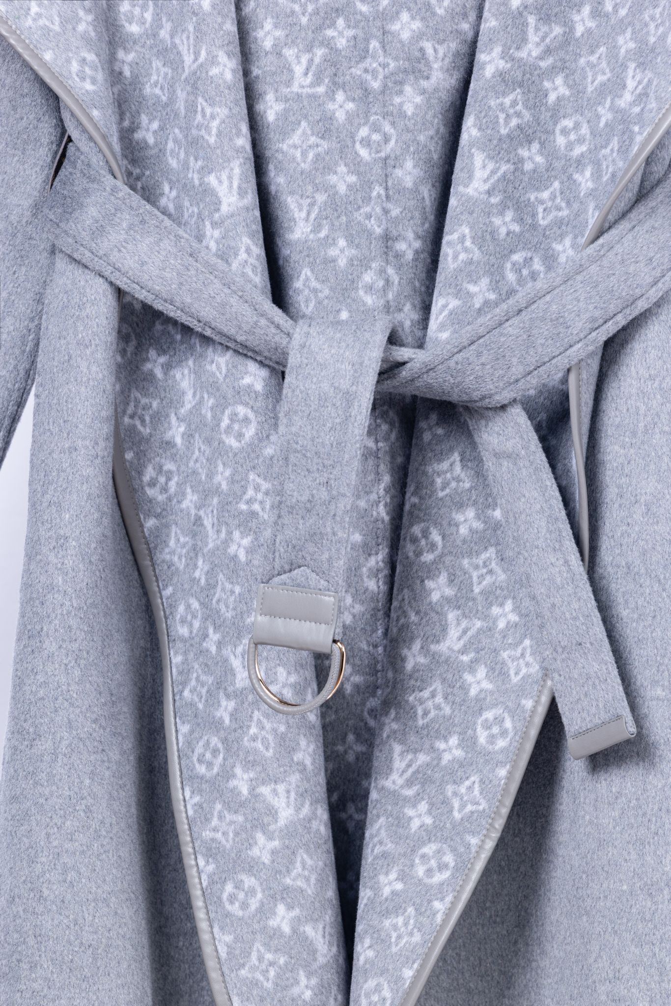 ルイ・ヴィトン「Louis Vuitton」秋冬 レディース ワップルフードロングコート