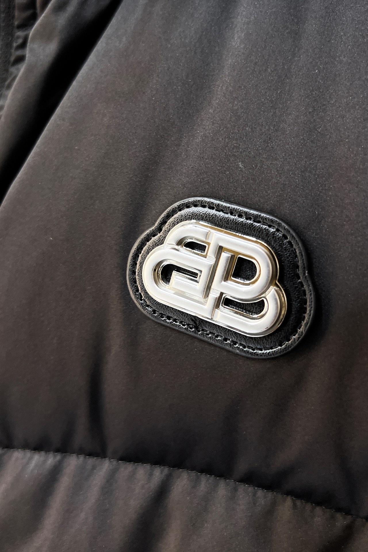 バレンシアガ「Balenciaga」‌2024 ss大爆型ファッションダウンジャケット