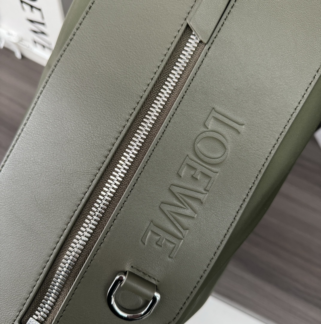 ロエベ「Loewe」Flex バックパック