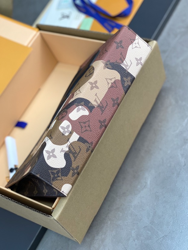 ルイ・ヴィトン「Louis Vuitton」ポシェット･ヴォワヤージュ MM