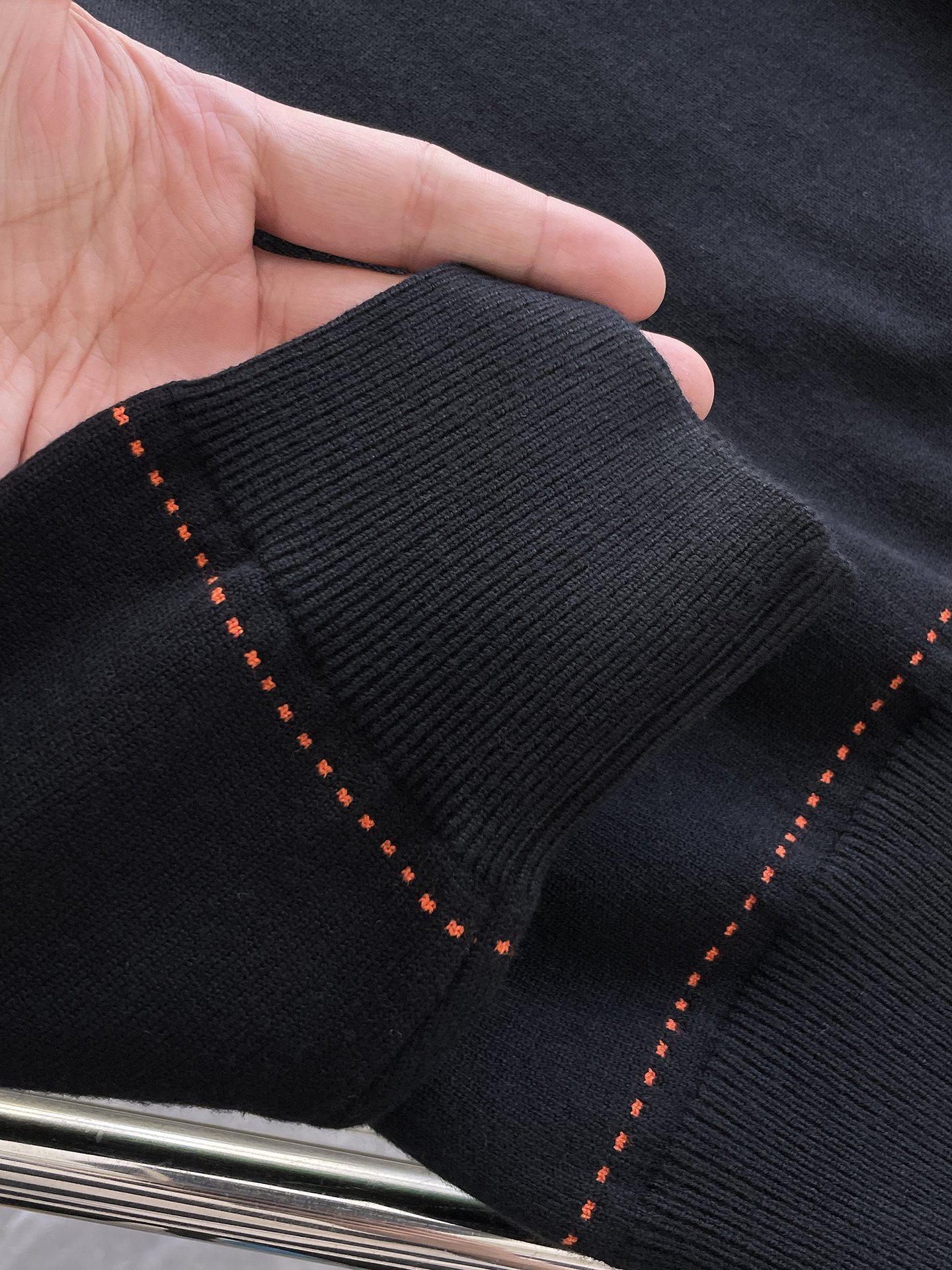 エルメス「Hermès」秋冬用ウール混紡クルーネックニットセーター