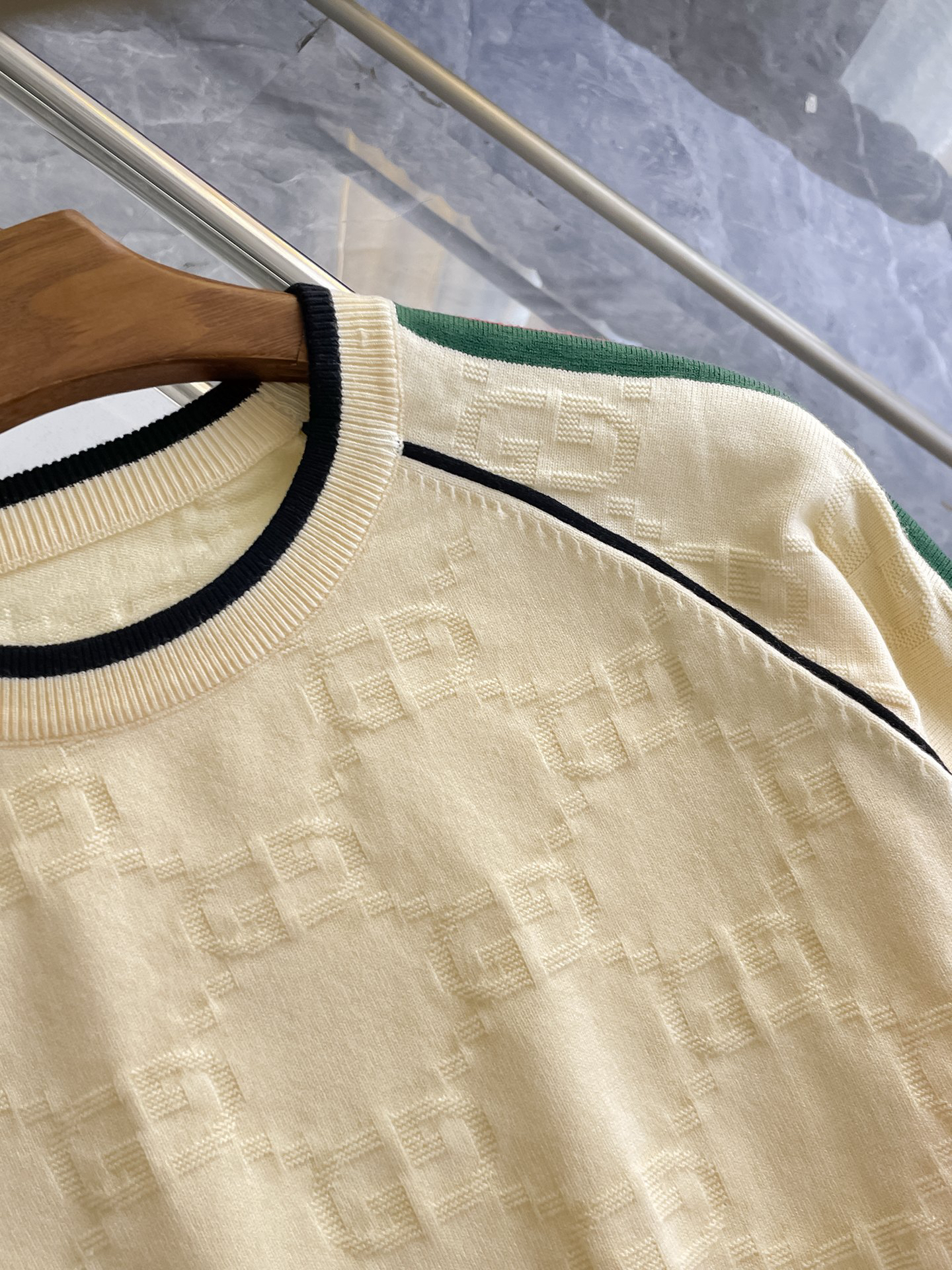 グッチ「Gucci」秋冬用ウール混紡クルーネックニットセーター