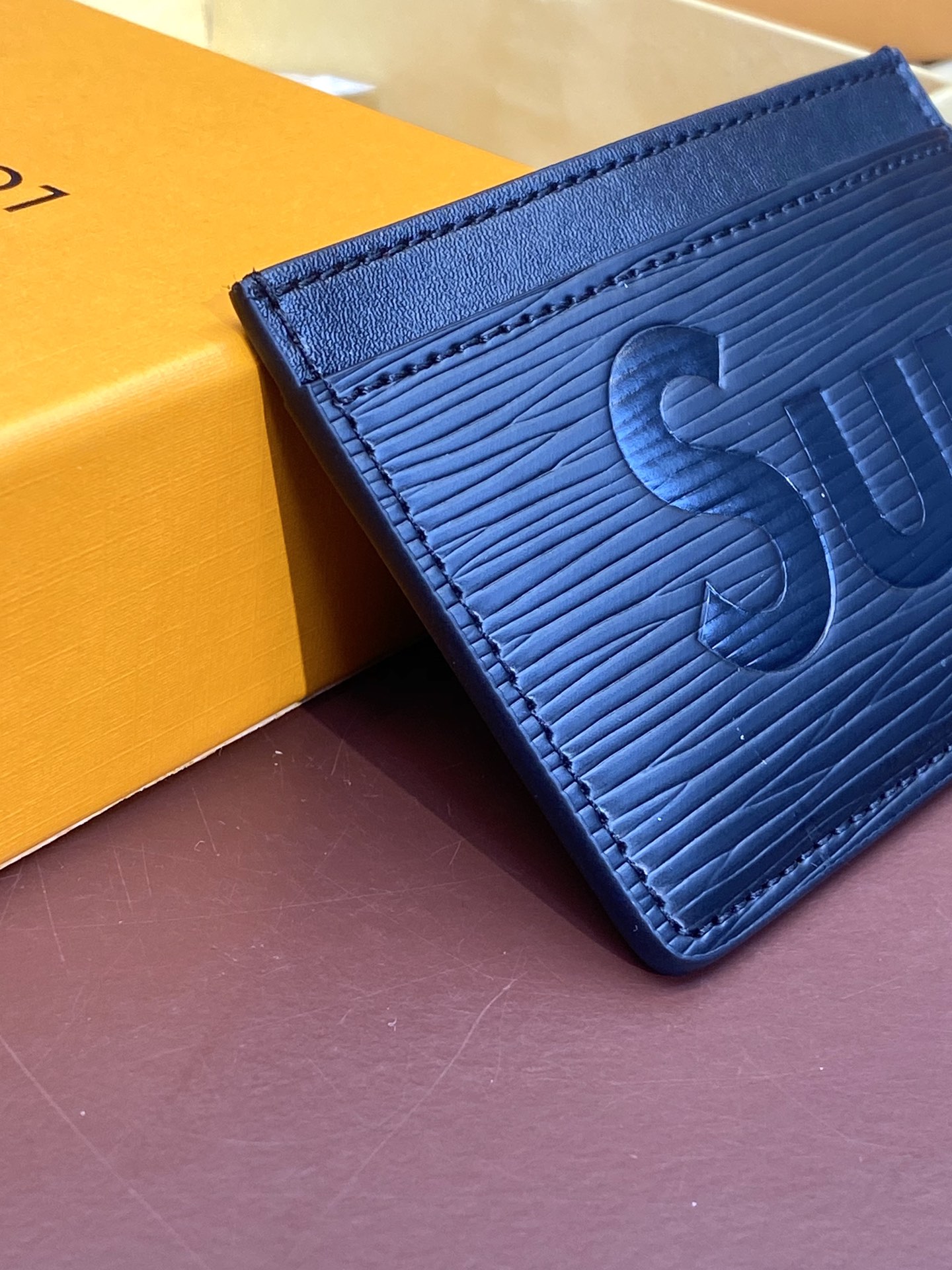 ルイ・ヴィトン「Louis Vuitton」LV x Supreme コラボ レザーカードケース