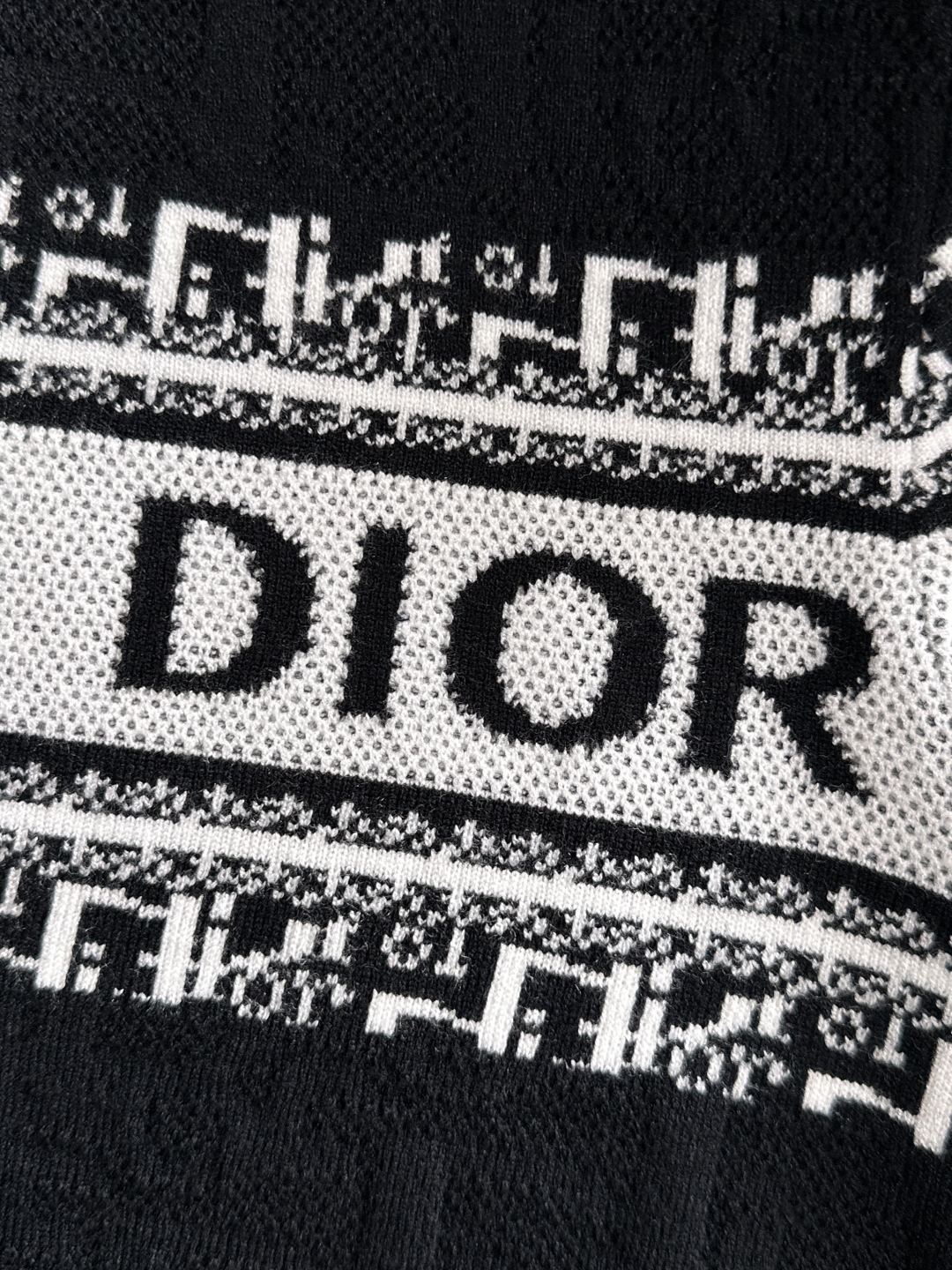 ディオール「Dior」秋冬ウールの丸ネックニットセーター