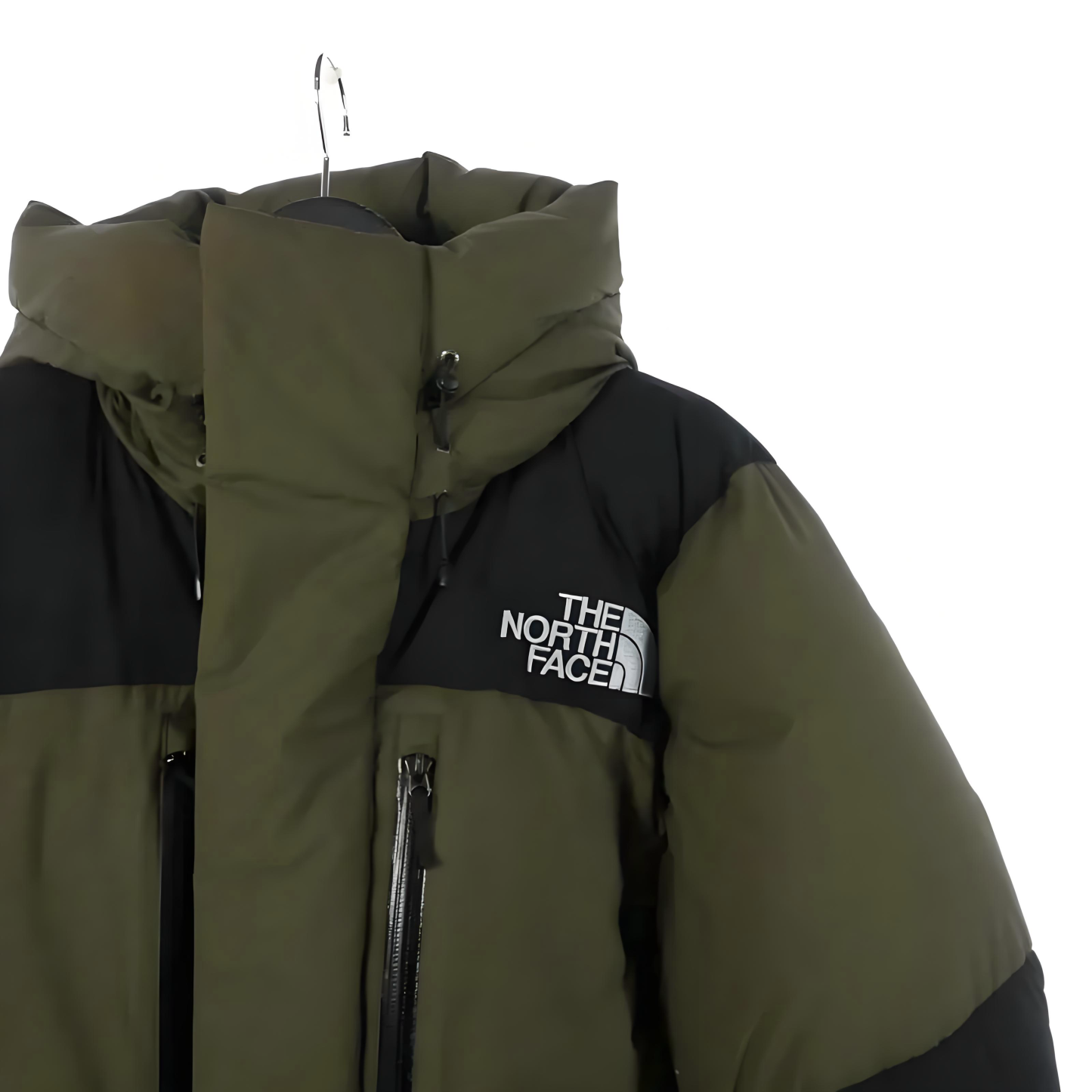 【特価人気商品】ザ・ノースフェイス パッチワークデザインのフード付きダウンジャケット