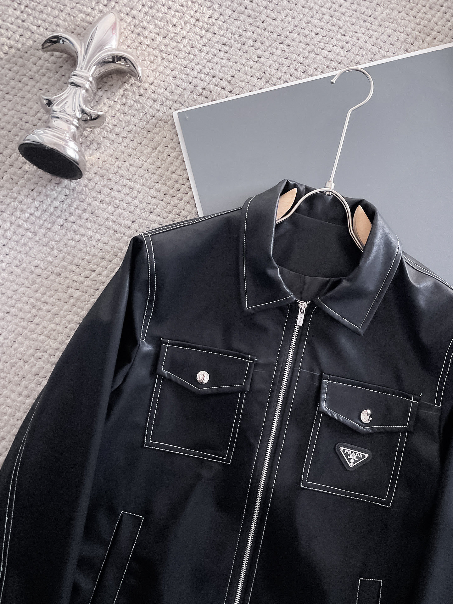 プラダ「Prada」 新作メンズレザージャケット