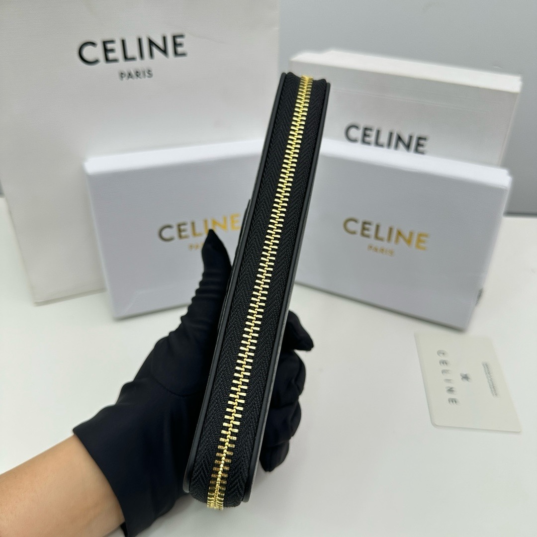 セリーヌ「Celine」ラージ ジップウォレット / グレインドカーフスキン