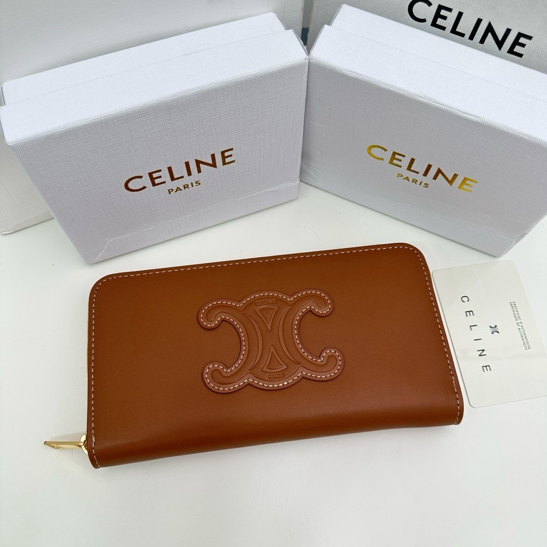 セリーヌ「Celine」ラージ ジップウォレット キュイル トリオンフ / スムースカーフスキン